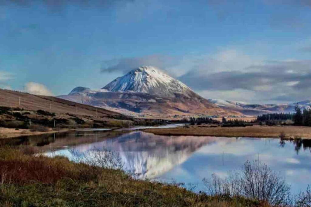 Mcbride'S Bungalow, Chapel Road Dungloe 도니골 외부 사진
