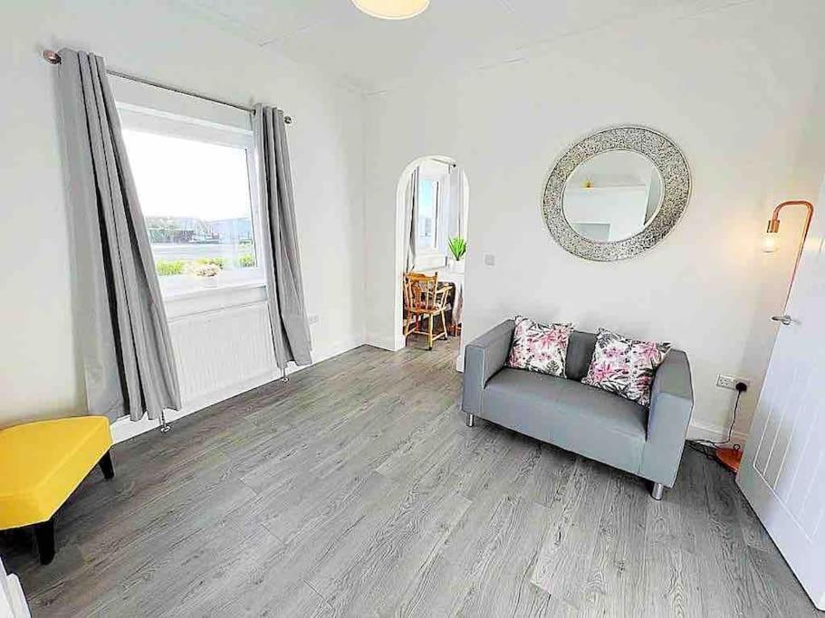 Mcbride'S Bungalow, Chapel Road Dungloe 도니골 외부 사진