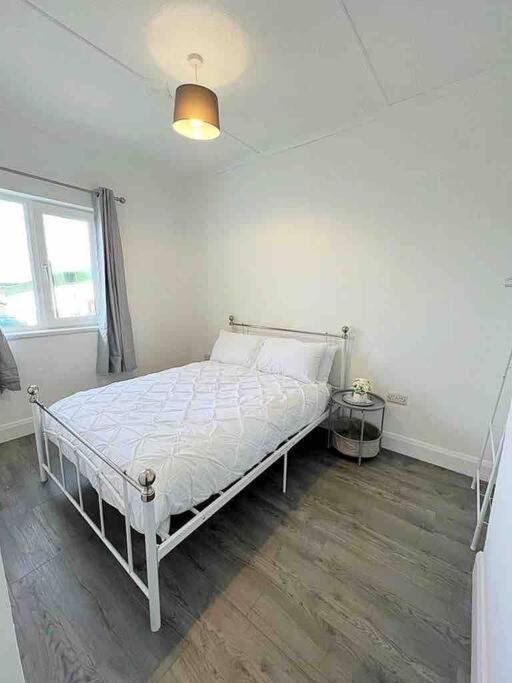 Mcbride'S Bungalow, Chapel Road Dungloe 도니골 외부 사진