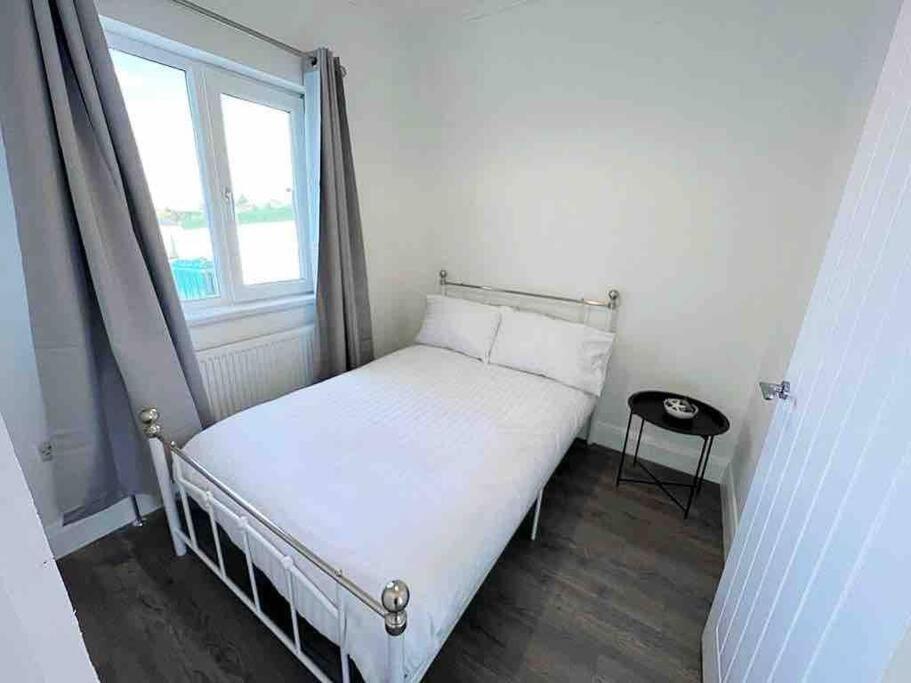 Mcbride'S Bungalow, Chapel Road Dungloe 도니골 외부 사진